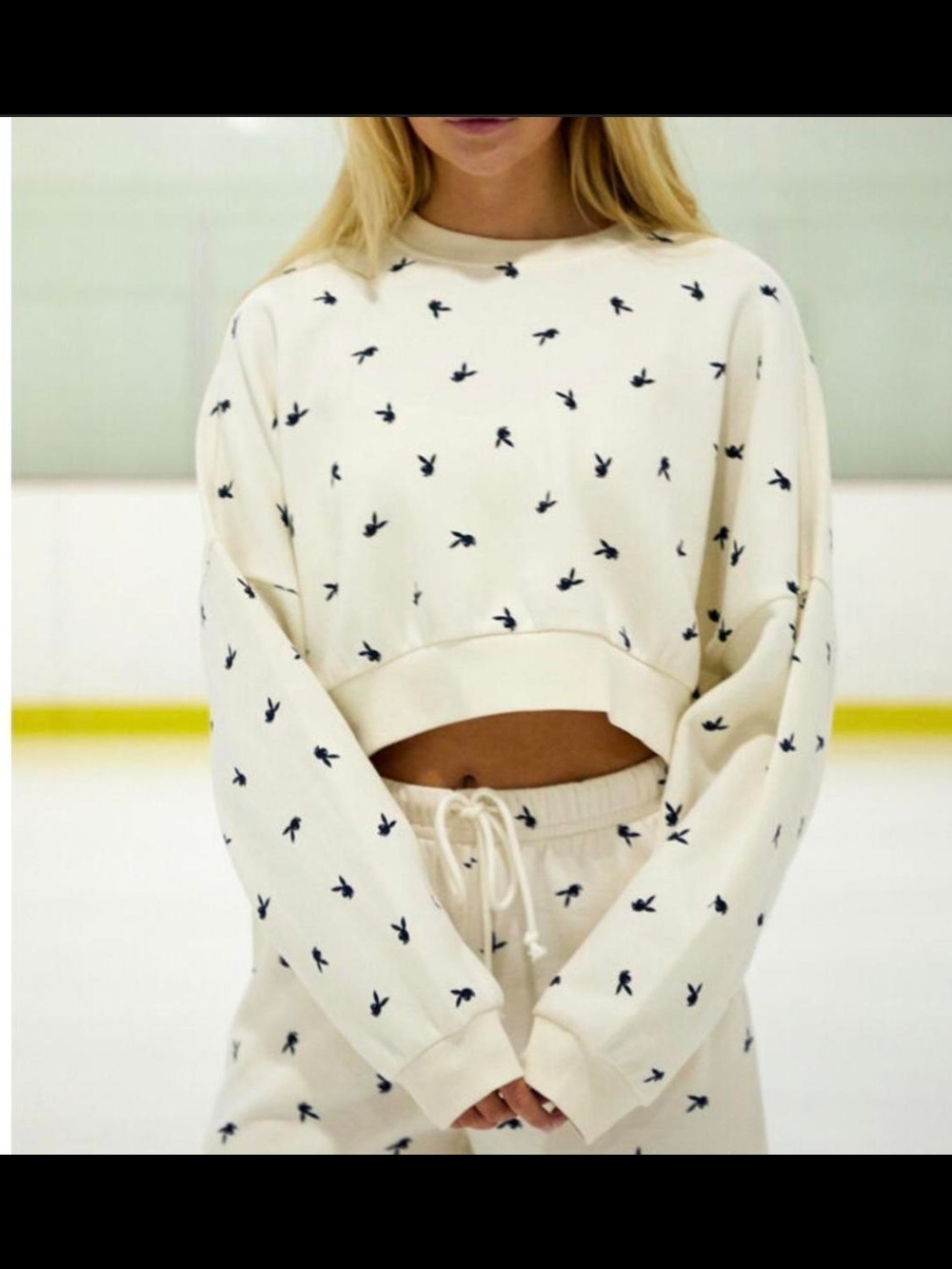 Playboy by PacSun Women's All Over Bunny Logo Cropped Crewneck Sweatshirt Size M